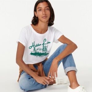 J. Crew Hidden Lake Mt.
Rainier White Graphic Tee XL